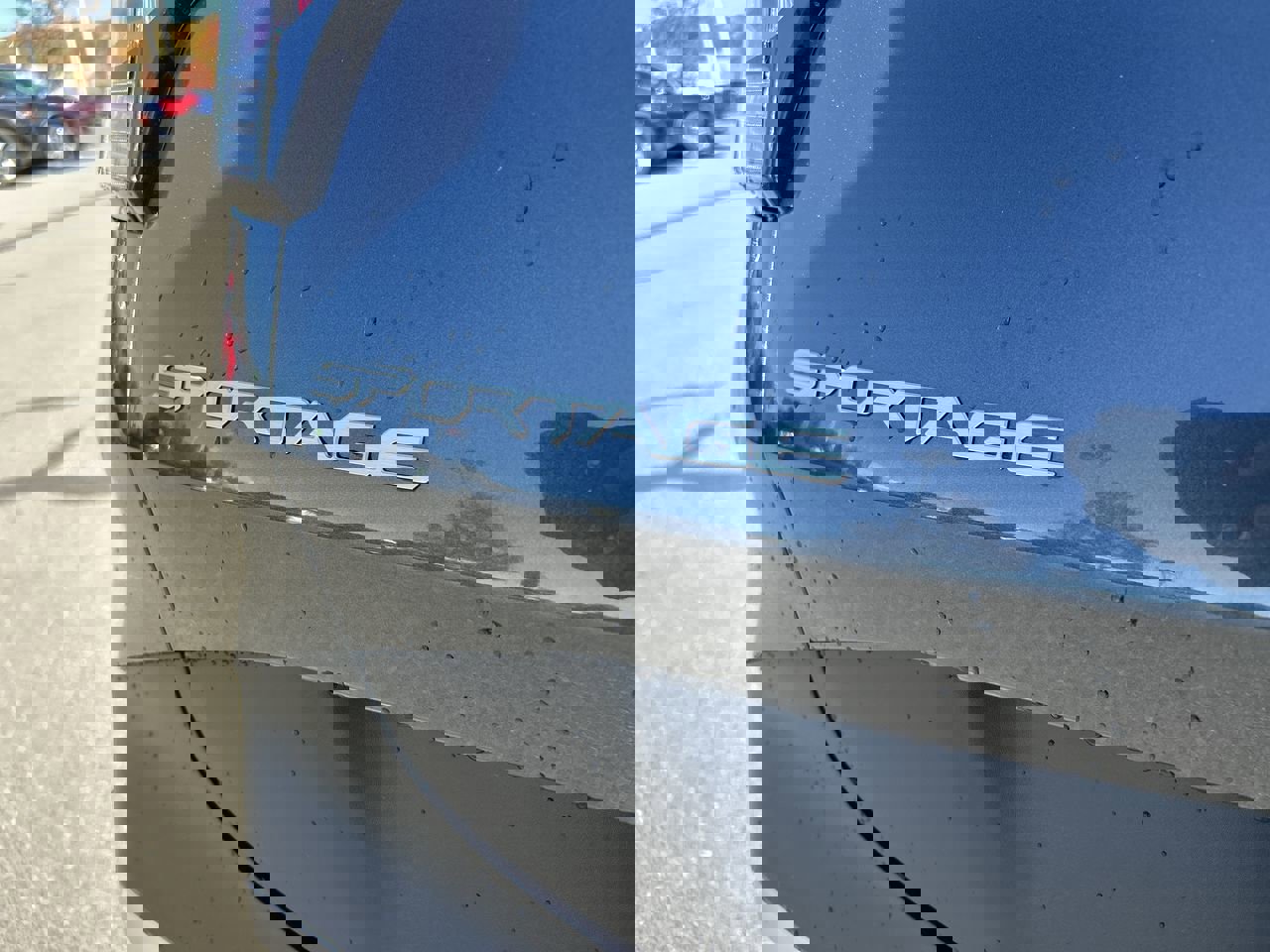 Used 2023 Kia Sportage EX image 11