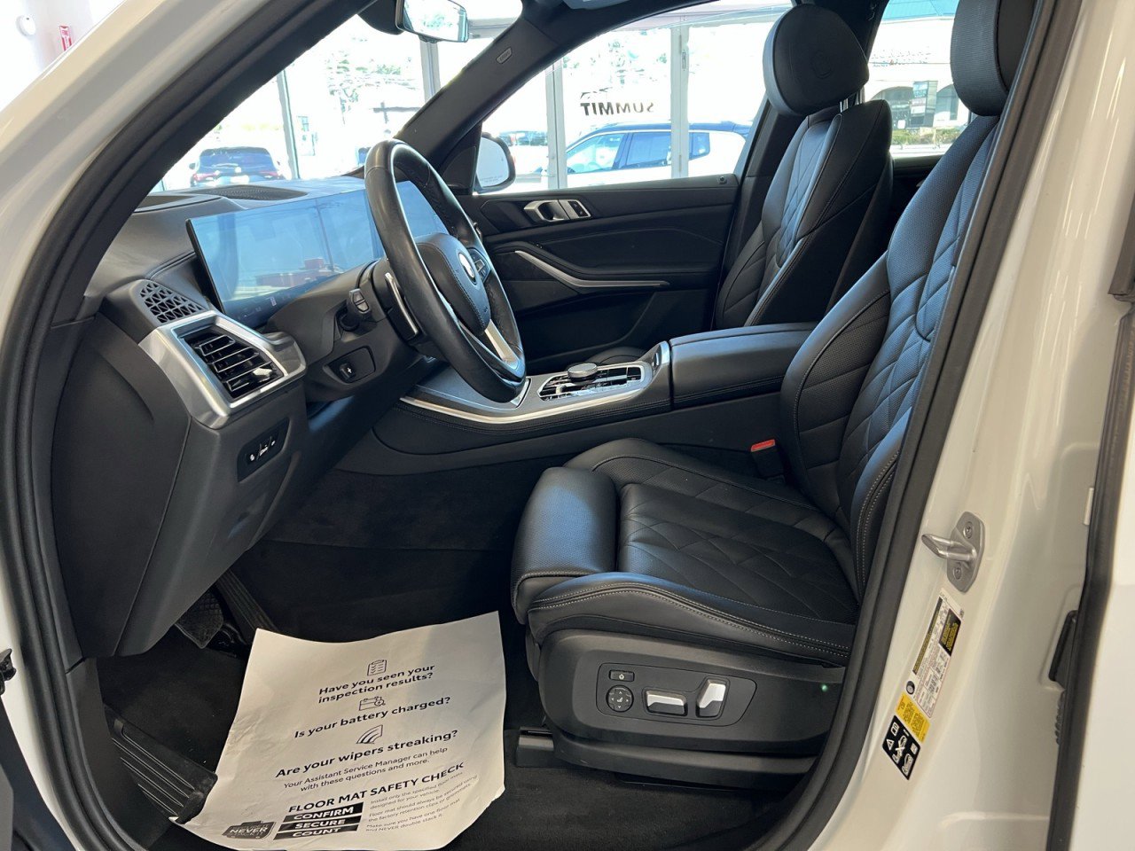 Used 2024 BMW X5 xDrive40i w/ Premium Package image 34