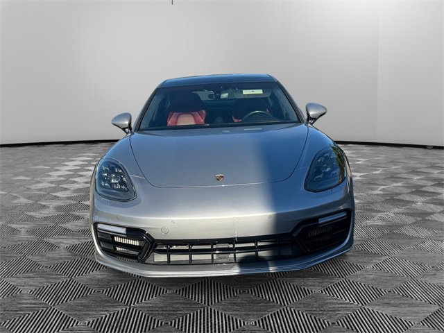 Used 2019 Porsche Panamera GTS image 2