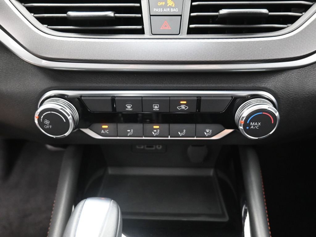 Used 2024 Nissan Altima 2.5 SR image 28