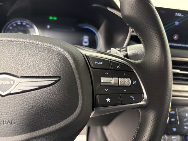 Used 2025 Genesis G70 2.5T image 28