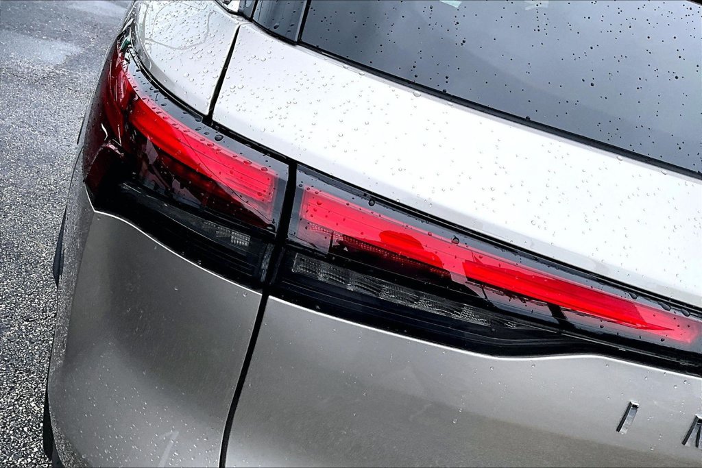 Certified 2025 INFINITI QX60 Luxe FWD image 39