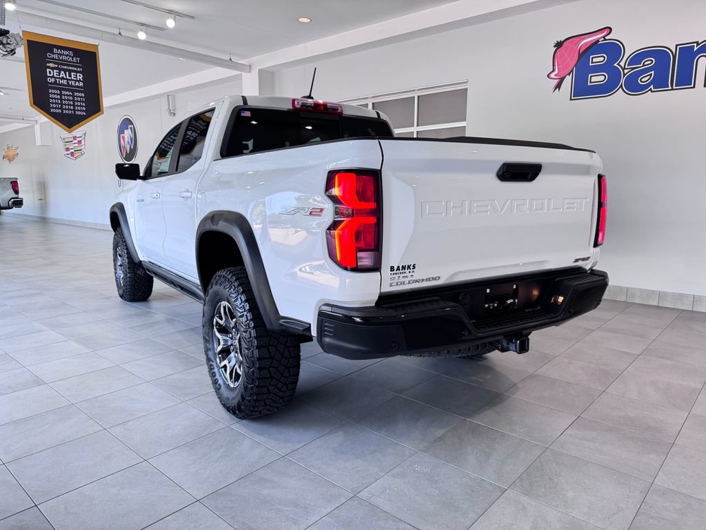 Certified 2025 Chevrolet Colorado ZR2 w/ Technology Package AWD/4WD image 5
