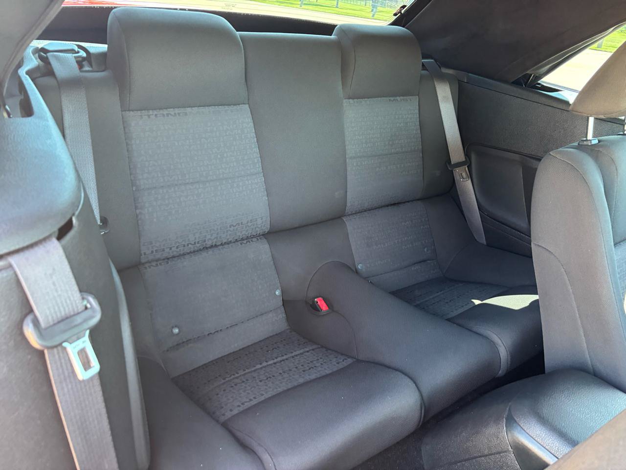 Used 2007 Ford Mustang Premium RWD image 10