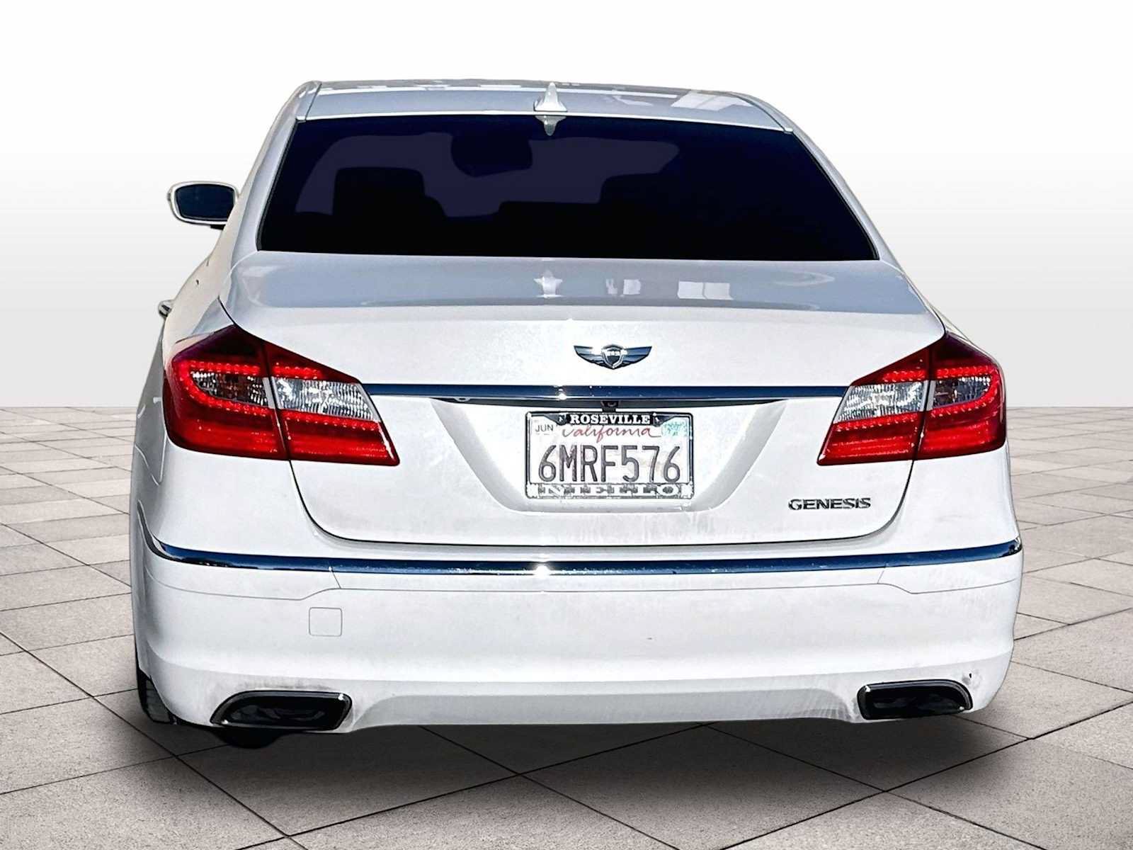 Used 2012 Hyundai Genesis 3.8 w/ Premium Pkg RWD image 7