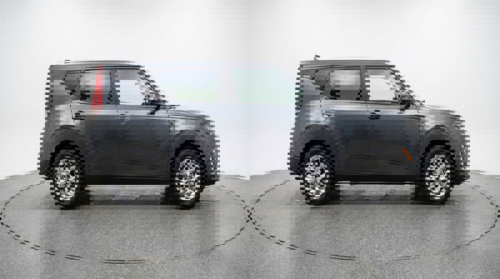 Used 2025 Kia Soul LX w/ LX Technology Package image 8