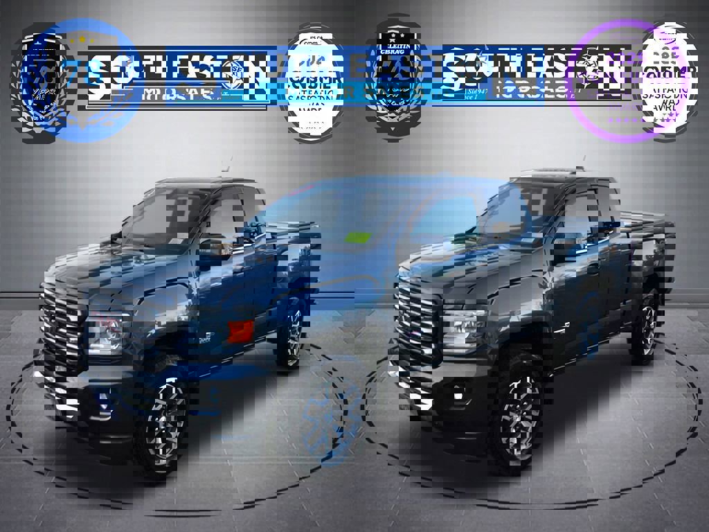 Used 2015 GMC Canyon SLE w/ All-Terrain Package image 1