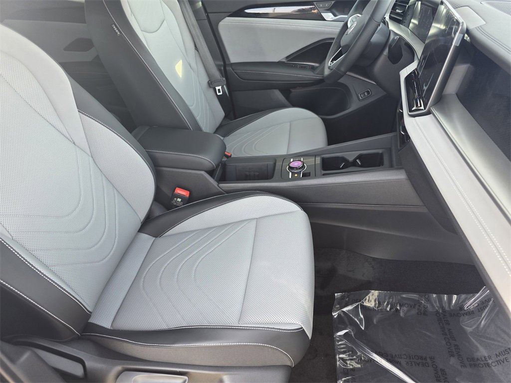 New 2026 Volkswagen Tiguan SE R-Line image 19