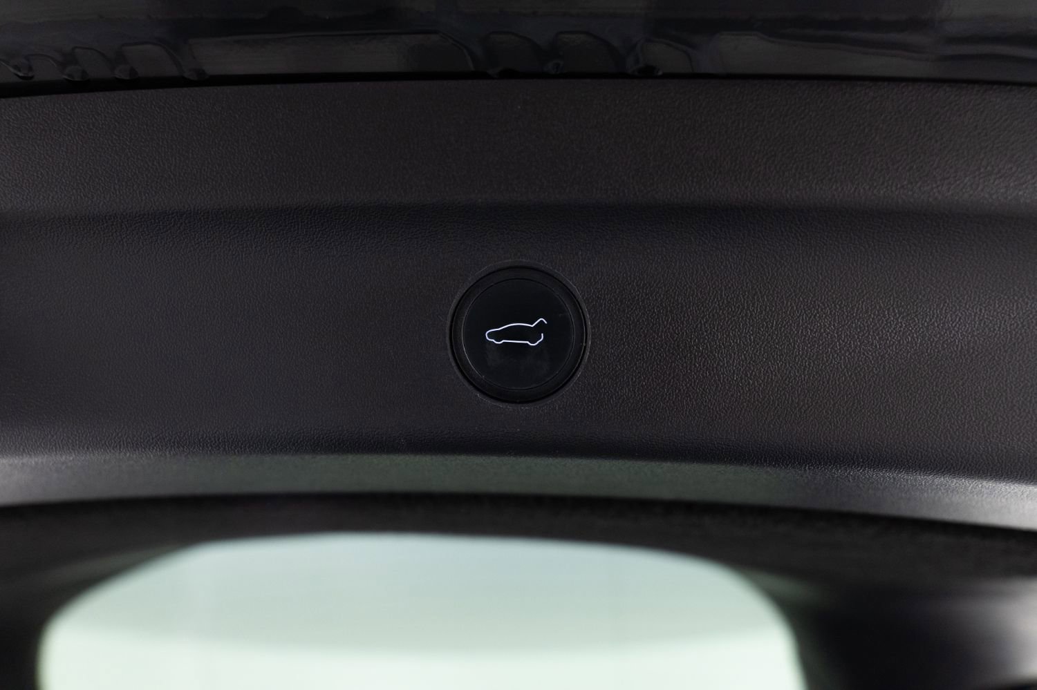 Used 2021 Tesla Model Y Long Range AWD/4WD image 22