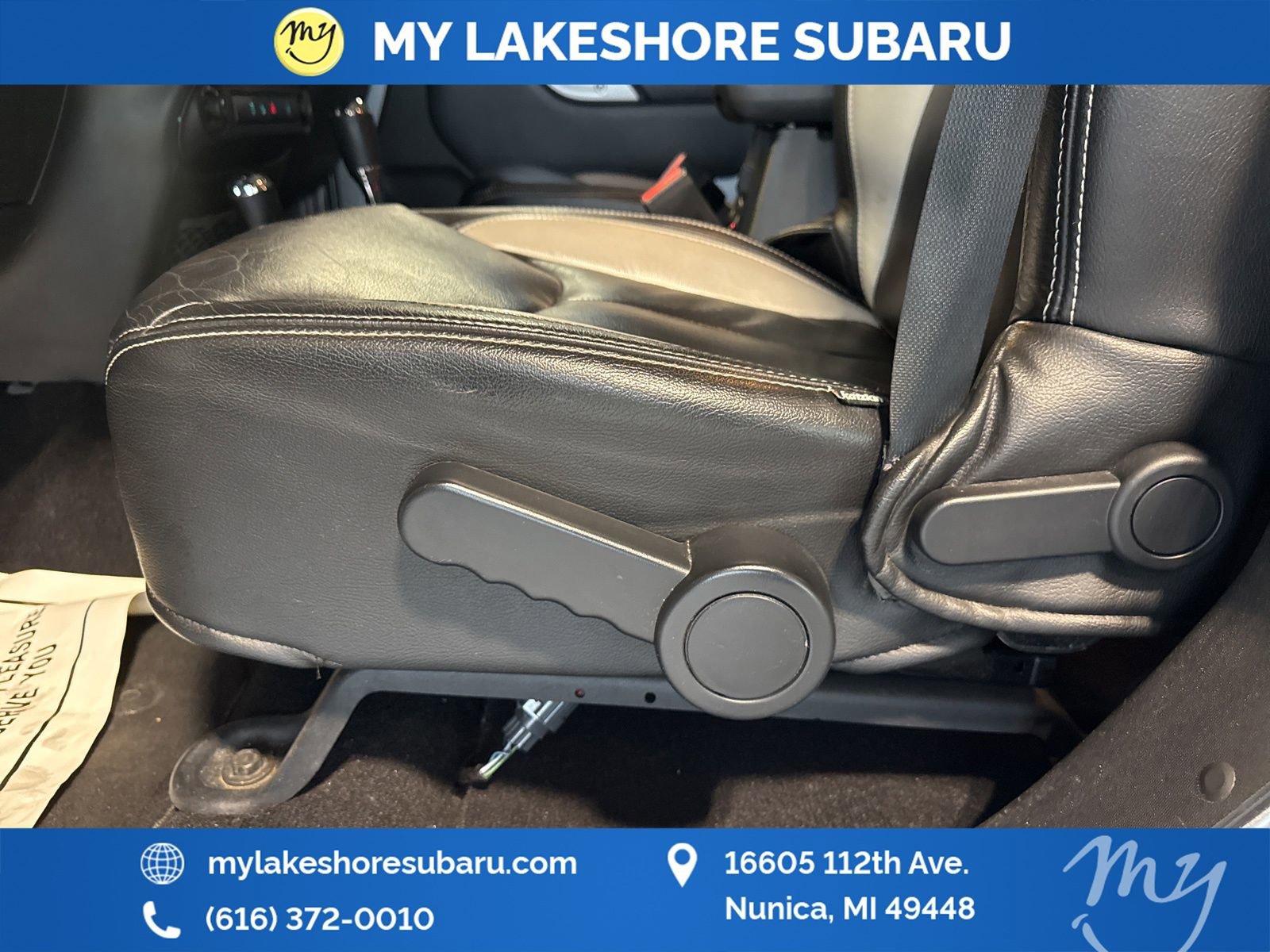 Used 2015 Jeep Wrangler Unlimited Sahara image 8