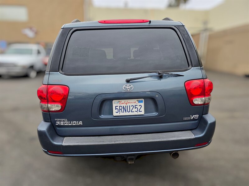 Used 2006 Toyota Sequoia SR5 RWD image 6