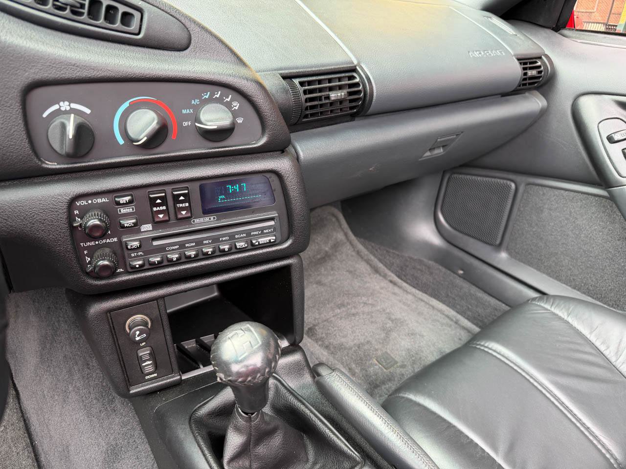 Used 1996 Chevrolet Camaro Z28 RWD image 26