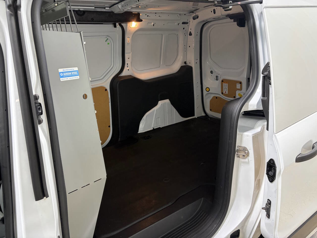 Used 2015 Ford Transit Connect XL image 16