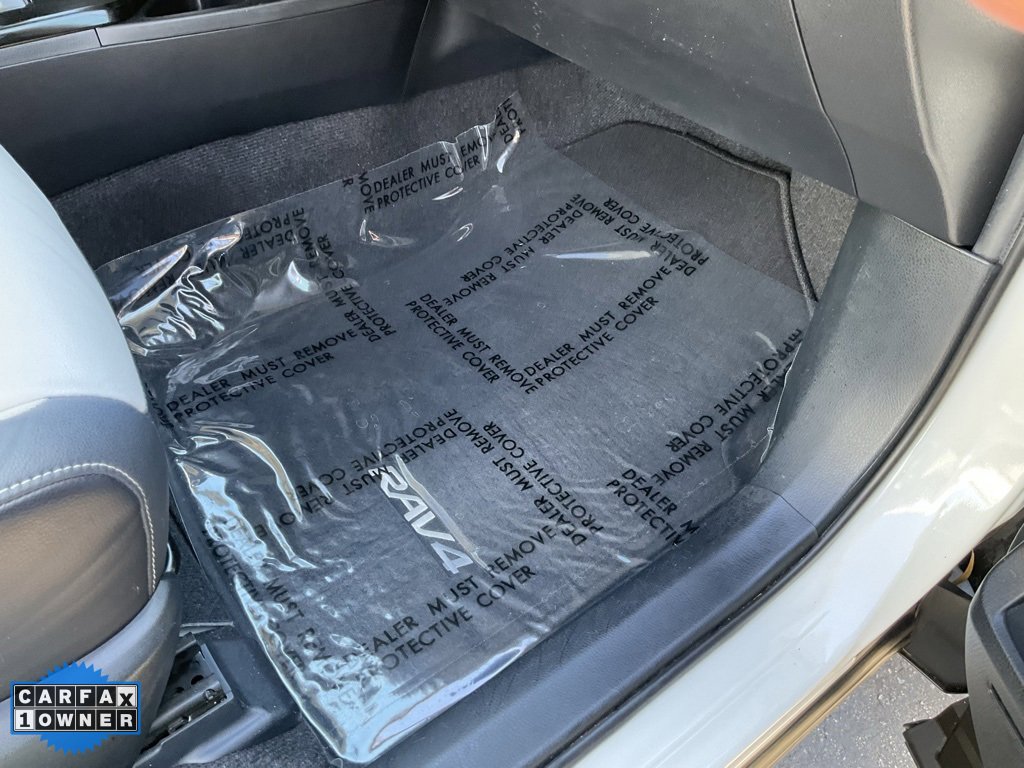 Used 2017 Toyota RAV4 Limited image 65