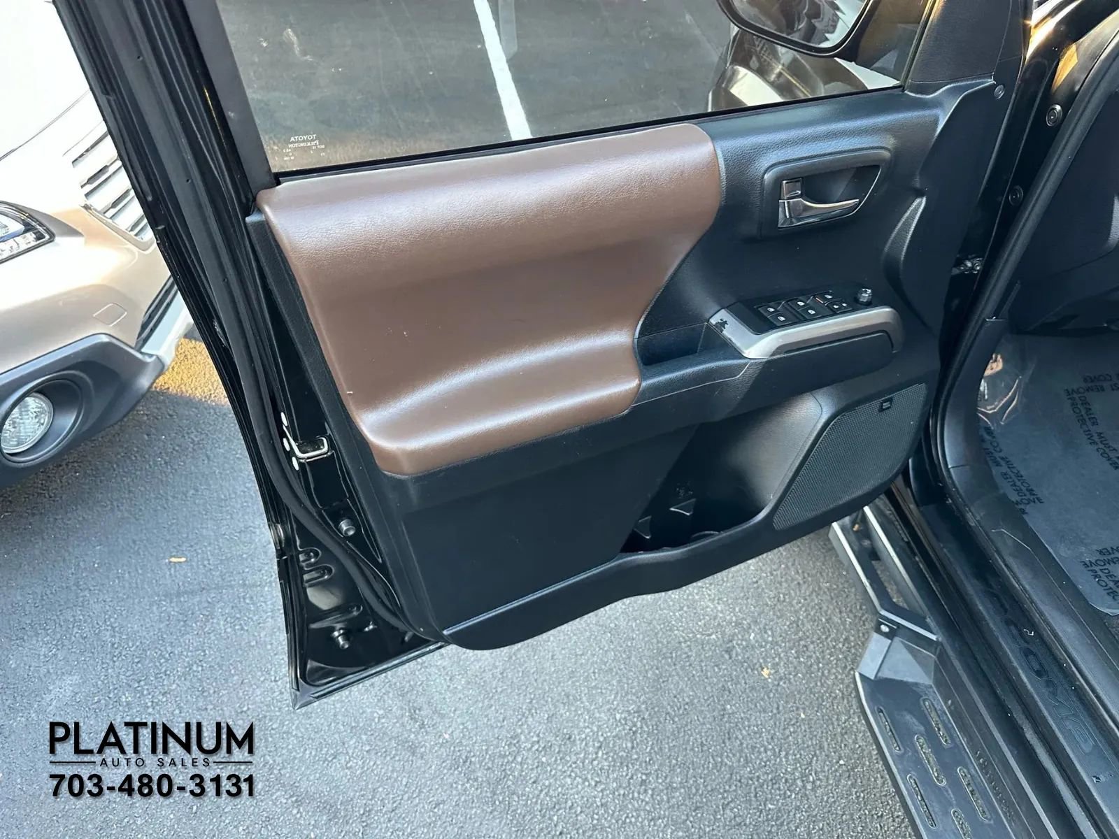 Used 2019 Toyota Tacoma Limited image 16