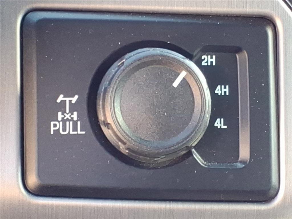 Used 2022 Ford F350 Platinum w/ FX4 Off-Road Package image 21