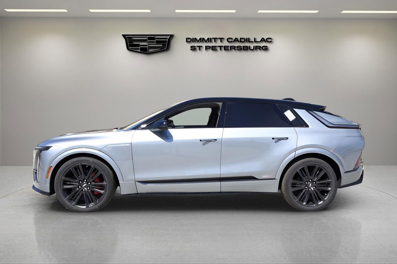 New 2026 Cadillac Lyriq V image 2