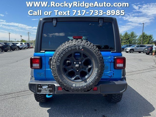 Used 2023 Jeep Wrangler Unlimited w/ Cold Weather Group AWD/4WD image 6