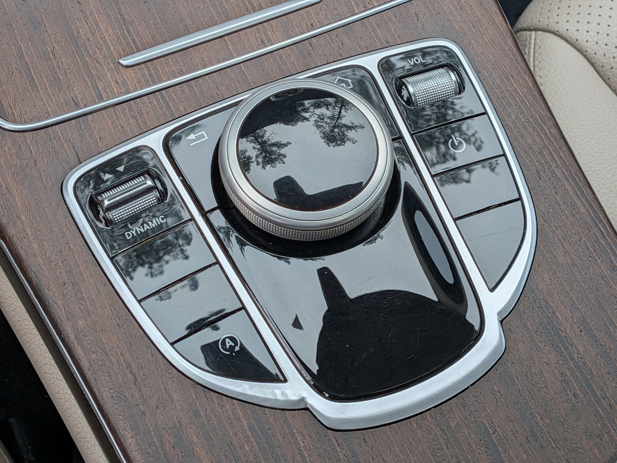 Used 2020 Mercedes-Benz C 300 Sedan image 25