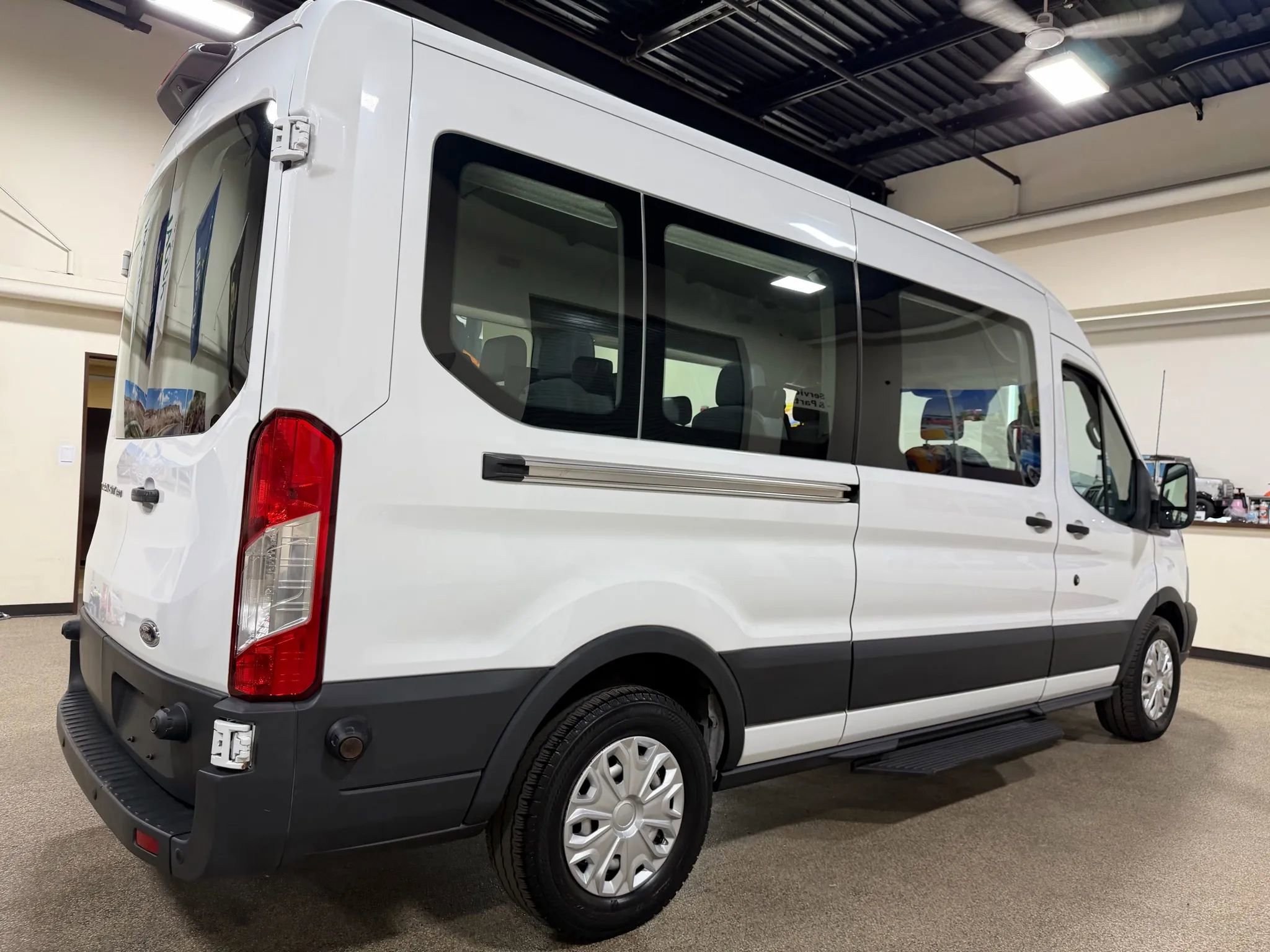 Used 2018 Ford Transit 350 XL image 16