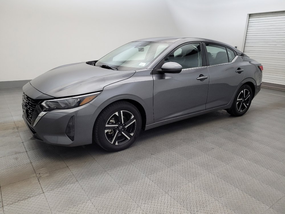 Used 2025 Nissan Sentra SV FWD image 2
