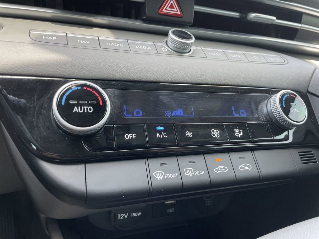 Certified 2024 Hyundai Elantra SEL FWD image 26