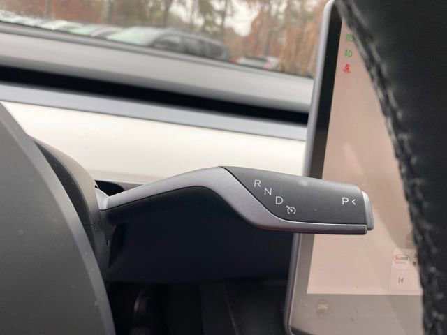 Used 2025 Tesla Model Y Long Range image 23