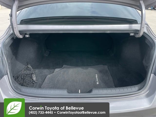Used 2023 Hyundai Elantra SEL w/ Convenience Package image 30