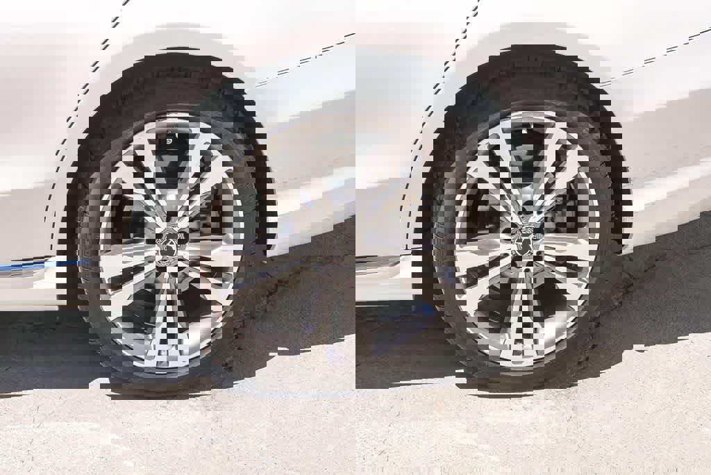 Used 2019 Mercedes-Benz C 300 Sedan image 6