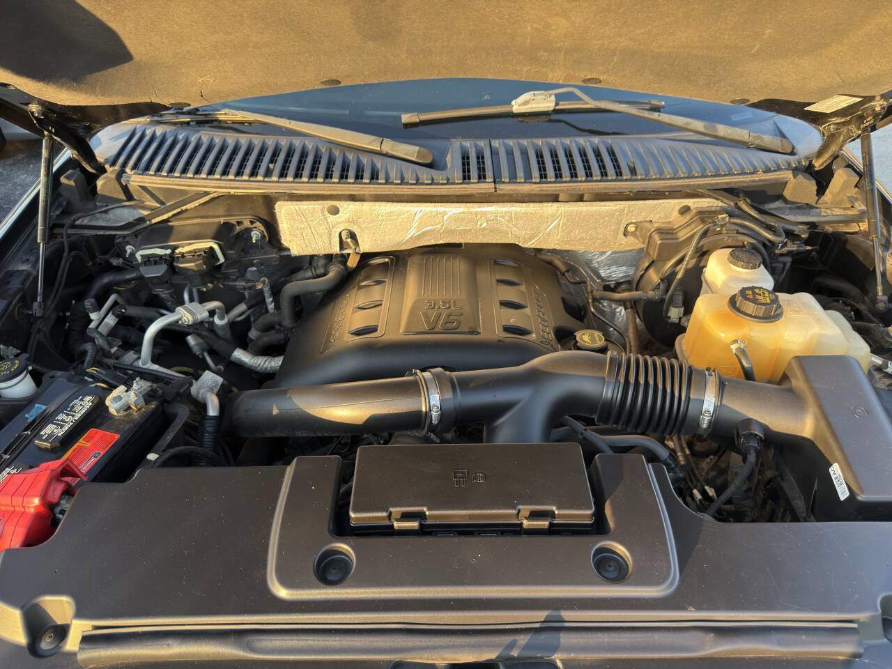 Used 2015 Ford Expedition EL Platinum image 14