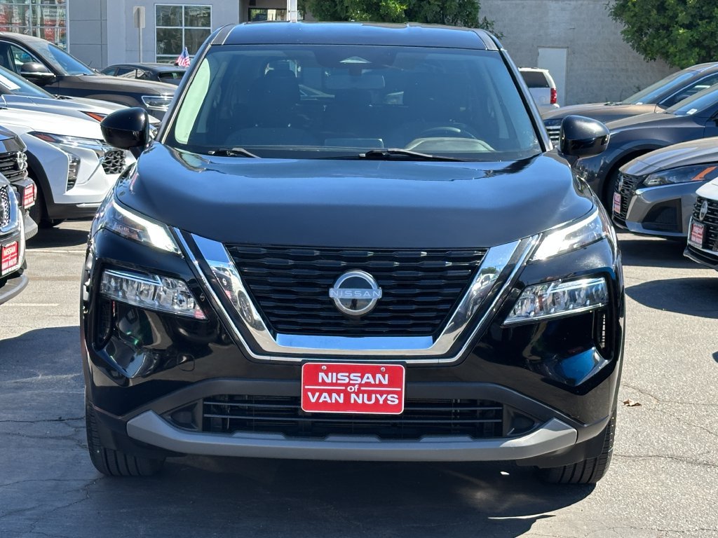Used 2023 Nissan Rogue SV FWD image 11