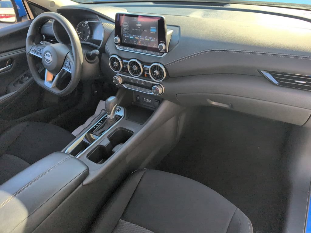 Used 2025 Nissan Sentra SV FWD image 31