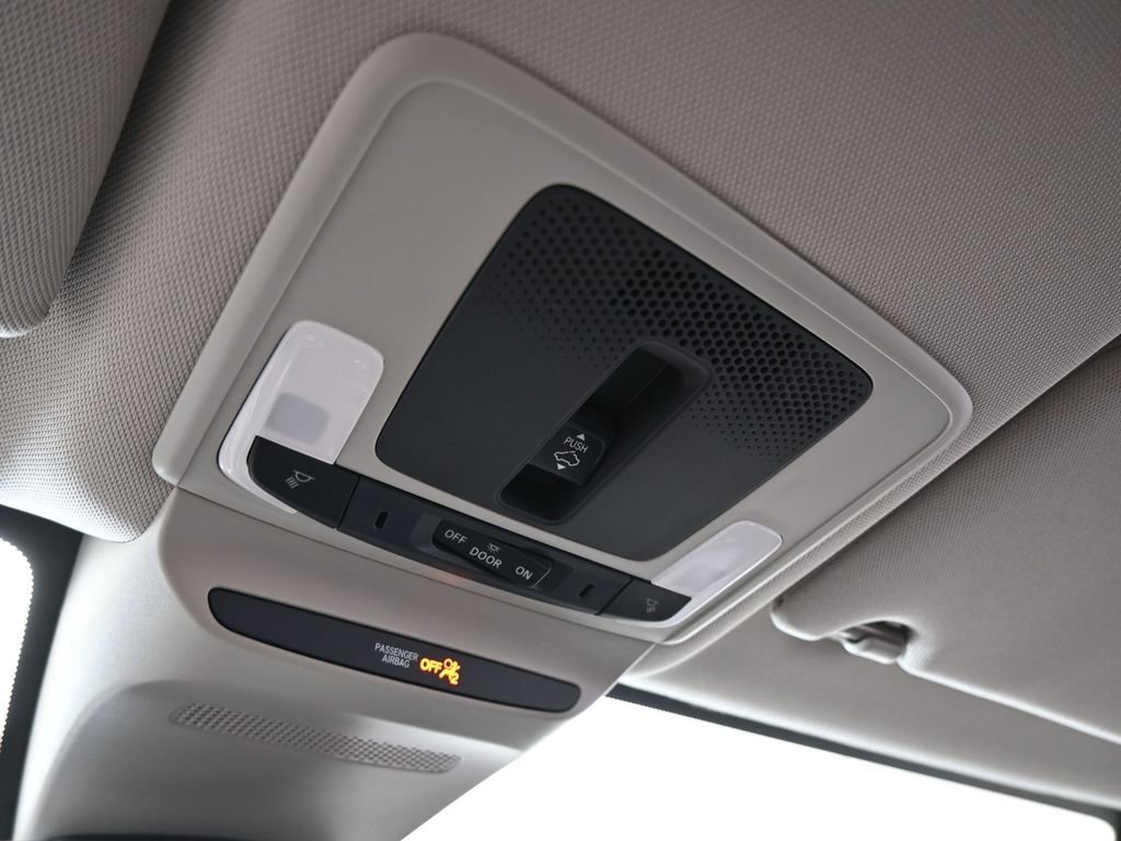 Used 2023 Honda HR-V EX-L image 21