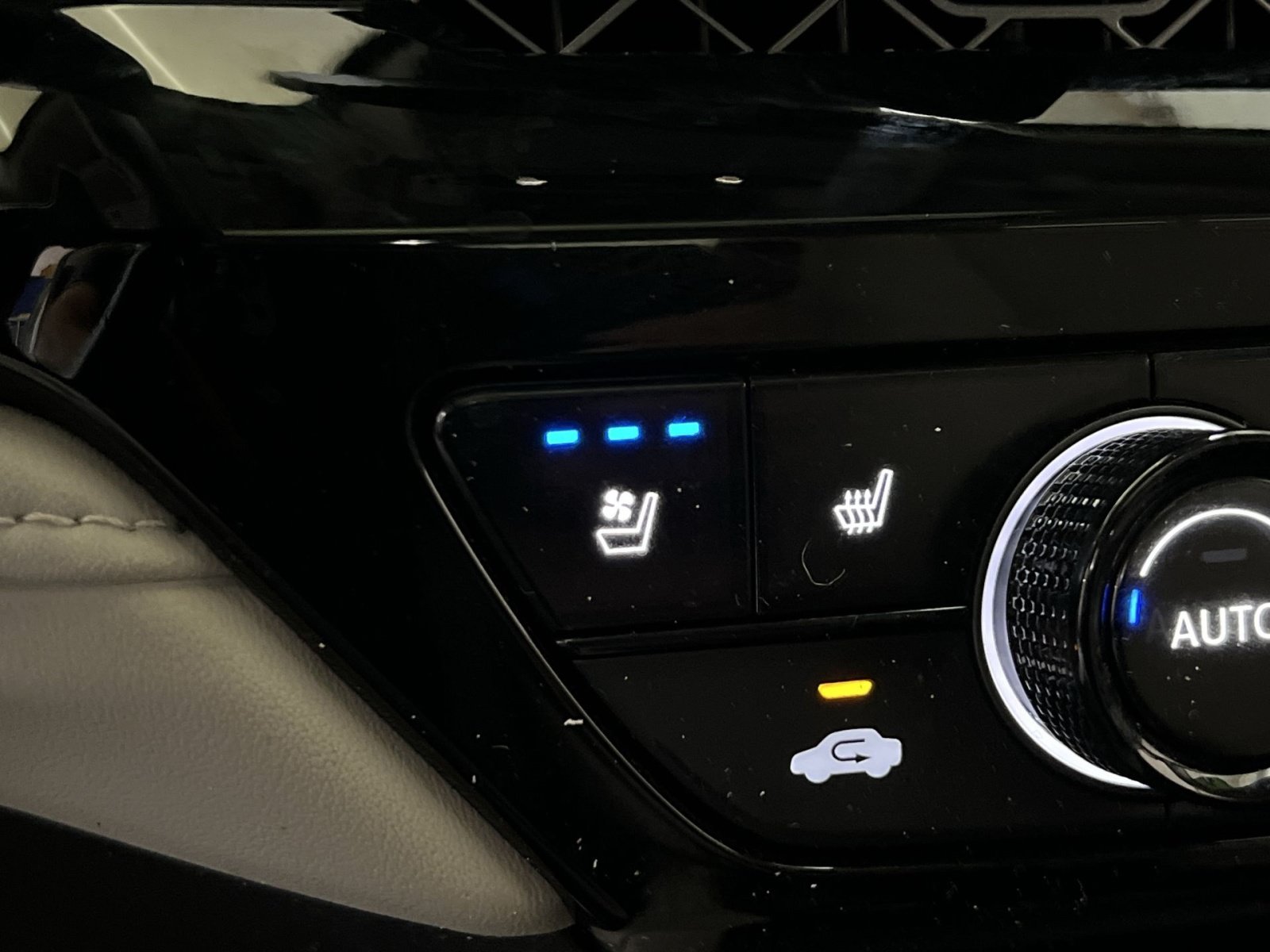 Used 2024 Honda Accord Touring image 35