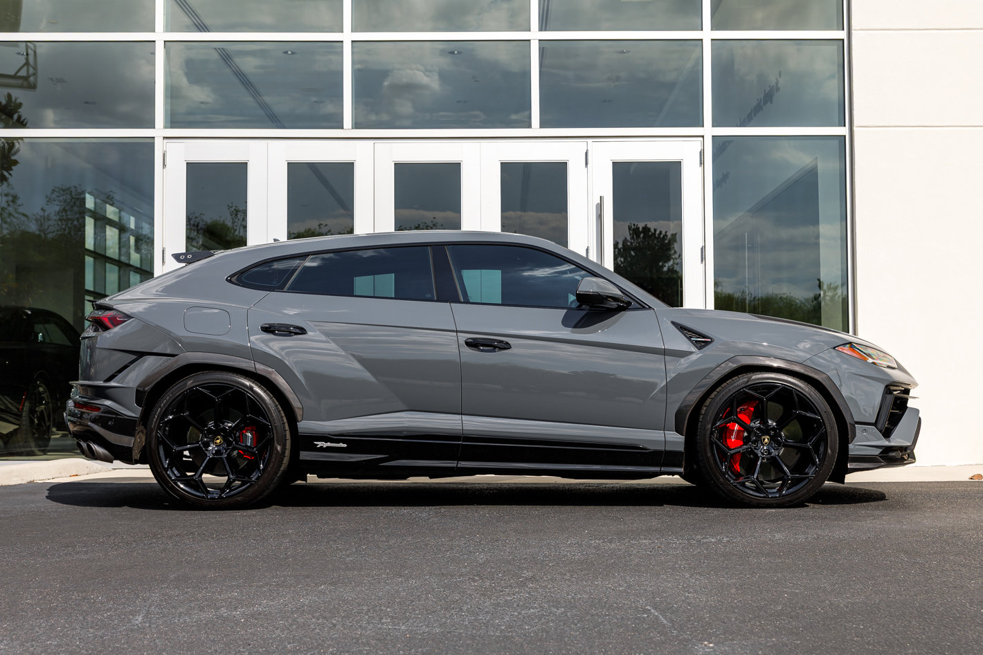 Used 2023 Lamborghini Urus Performante image 18