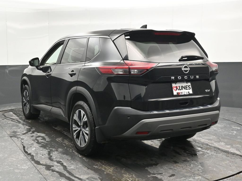 Used 2023 Nissan Rogue SV image 11