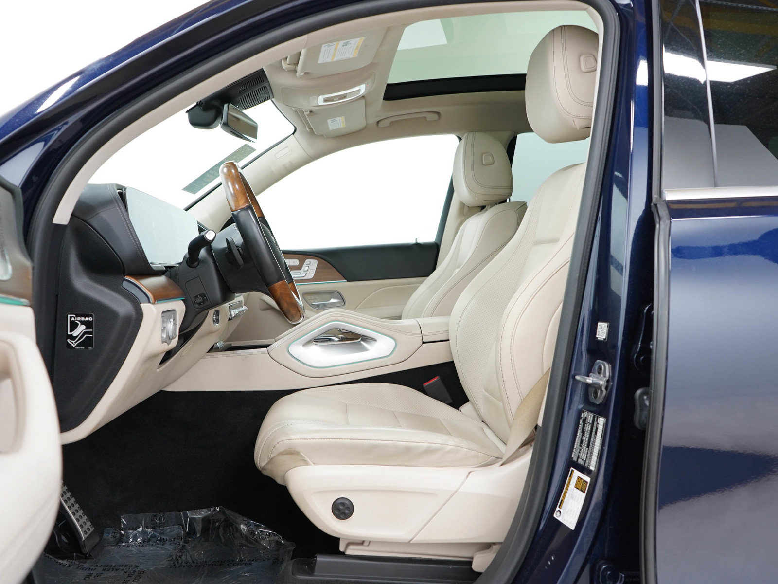 Used 2022 Mercedes-Benz GLS 450 4MATIC image 22