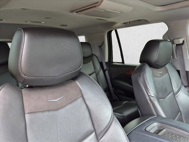 Used 2017 Cadillac Escalade Premium Luxury AWD/4WD image 15