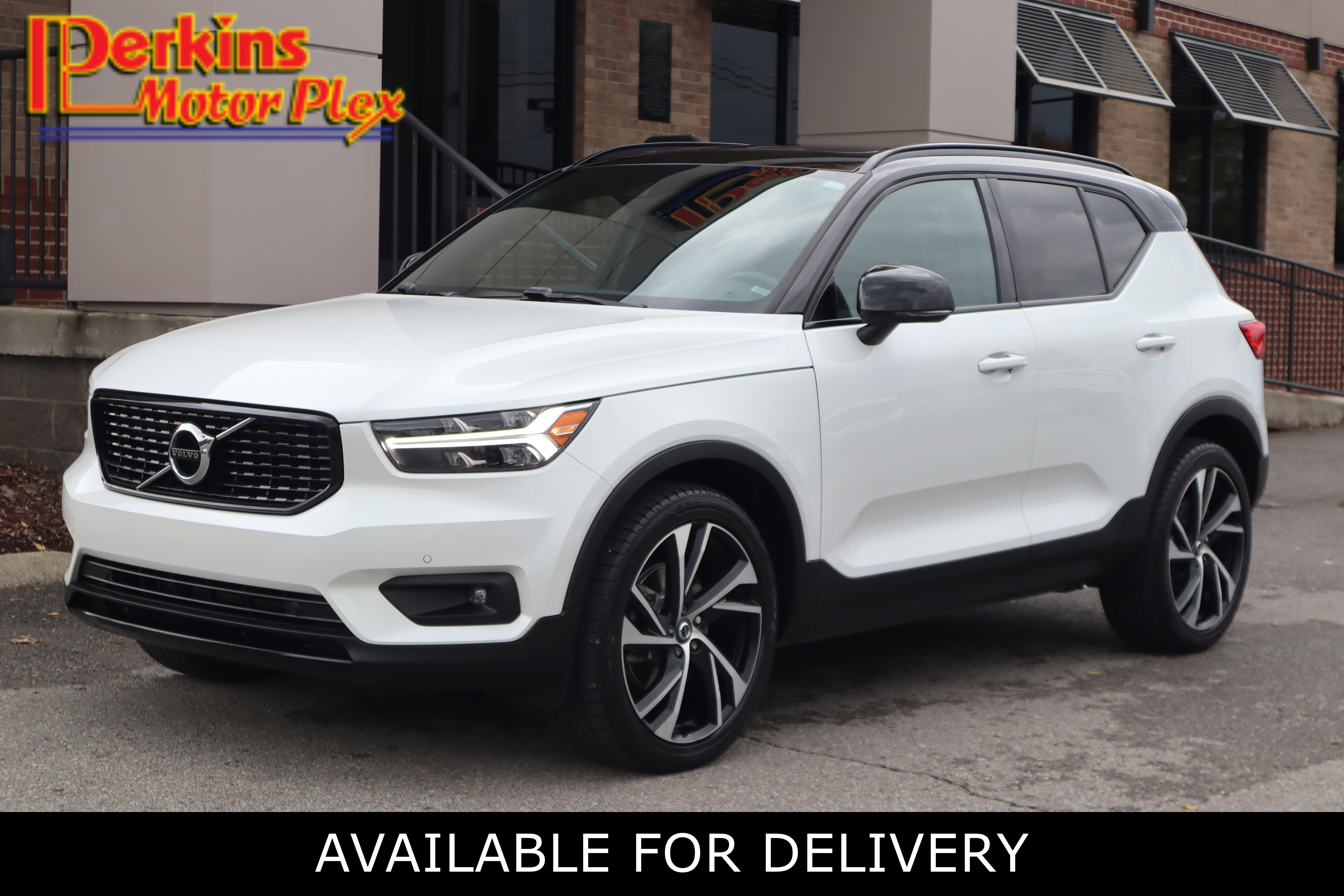 Used 2020 Volvo XC40 T4 R-Design w/ Protection Package Premier