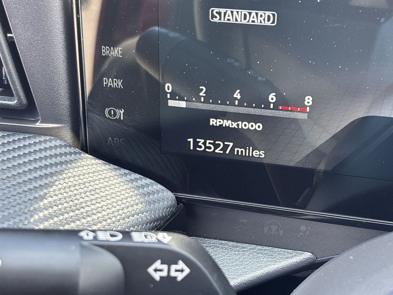 Used 2025 Nissan Kicks SR FWD image 27