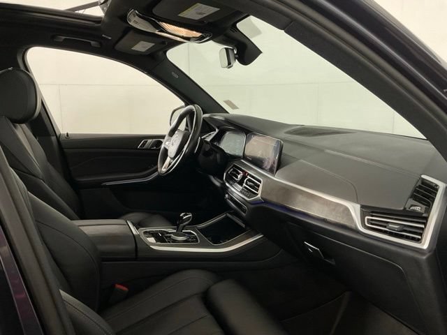 Used 2022 BMW X5 xDrive40i w/ Premium Package AWD/4WD image 30