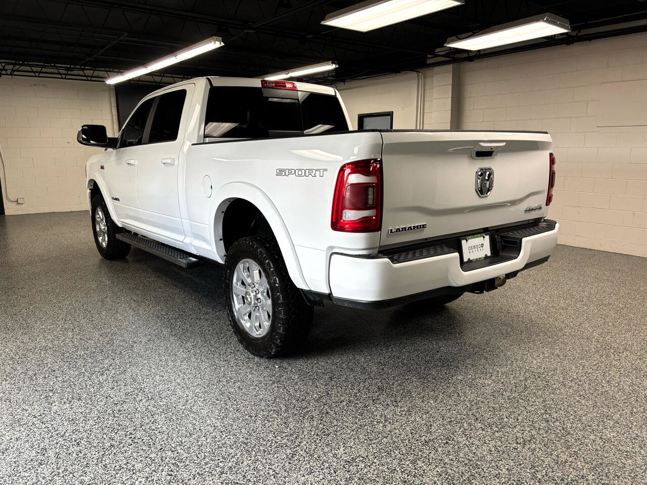 Used 2019 RAM 2500 Laramie image 10