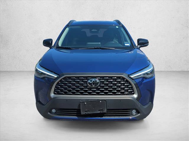 Certified 2025 Toyota Corolla Cross XLE FWD image 2