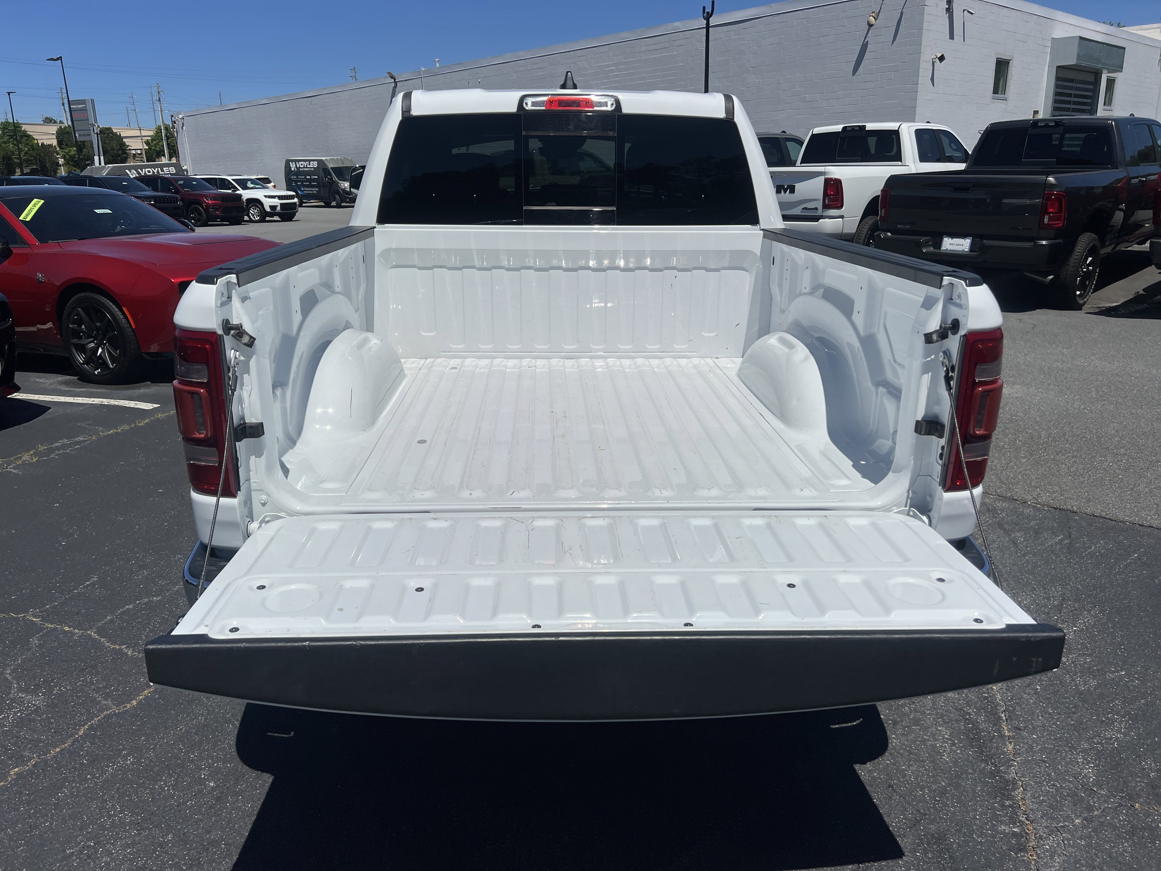 Used 2023 RAM 1500 Limited AWD/4WD image 23