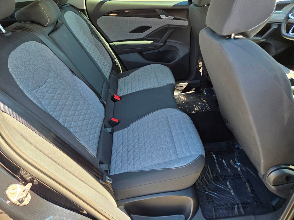 Certified 2025 Volkswagen Tiguan S FWD image 12