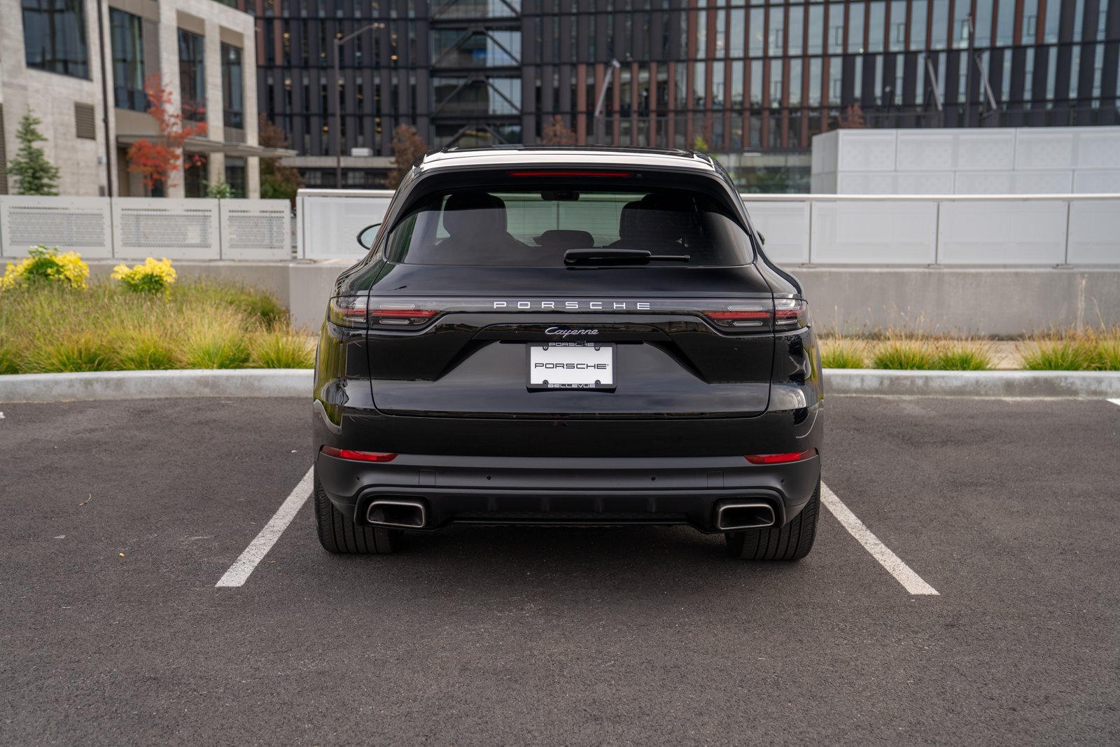 Certified 2023 Porsche Cayenne AWD/4WD image 7