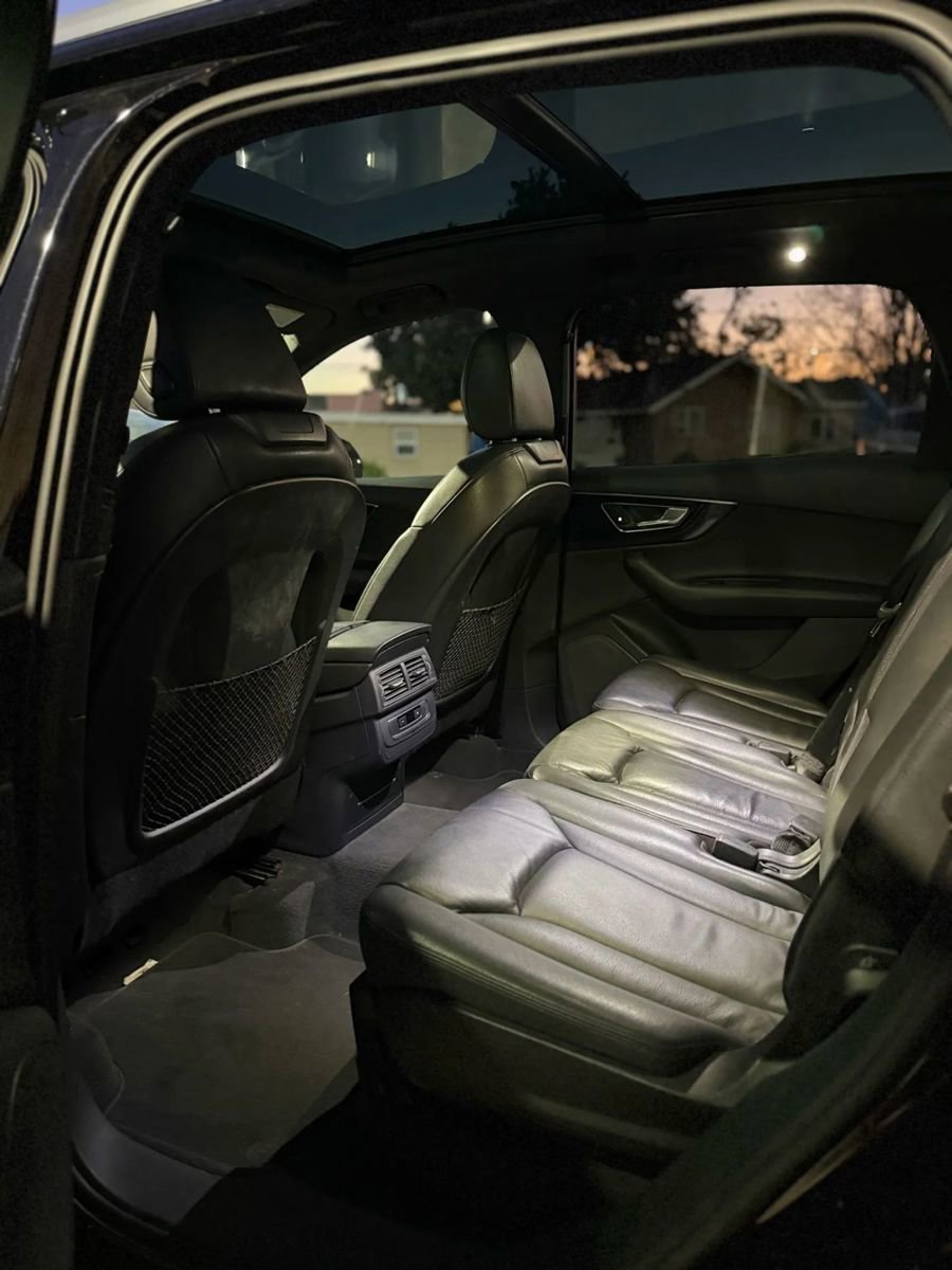 Used 2017 Audi Q7 3.0T Premium image 9