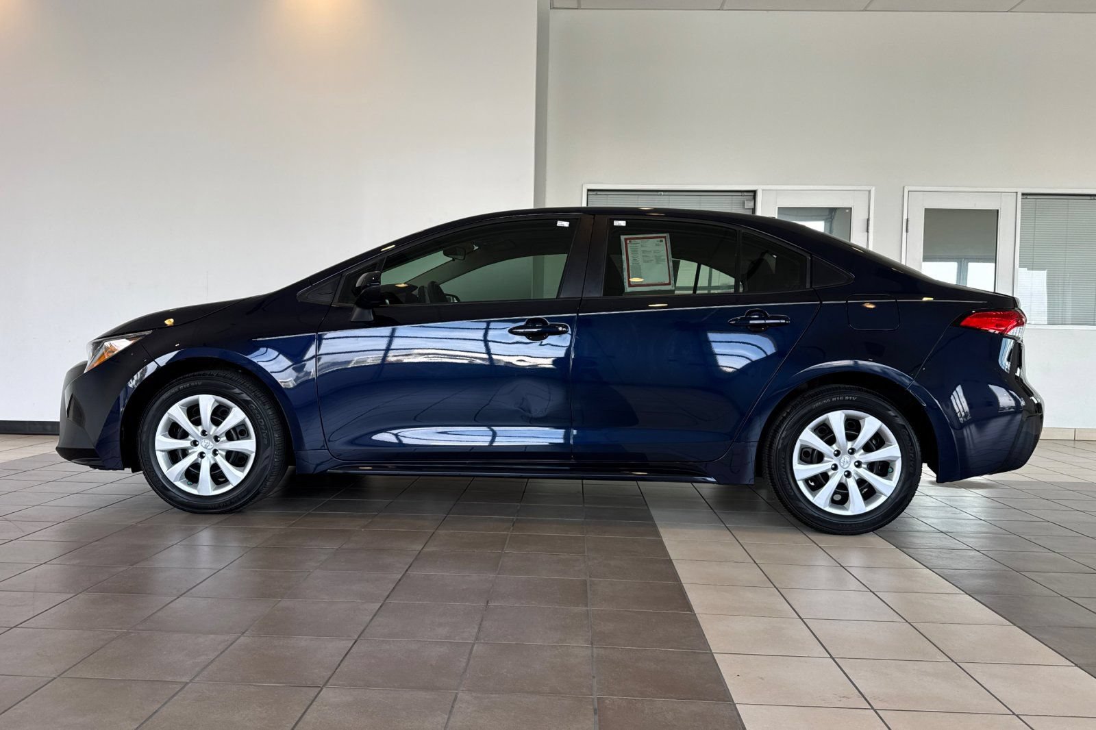 Certified 2022 Toyota Corolla LE FWD image 7