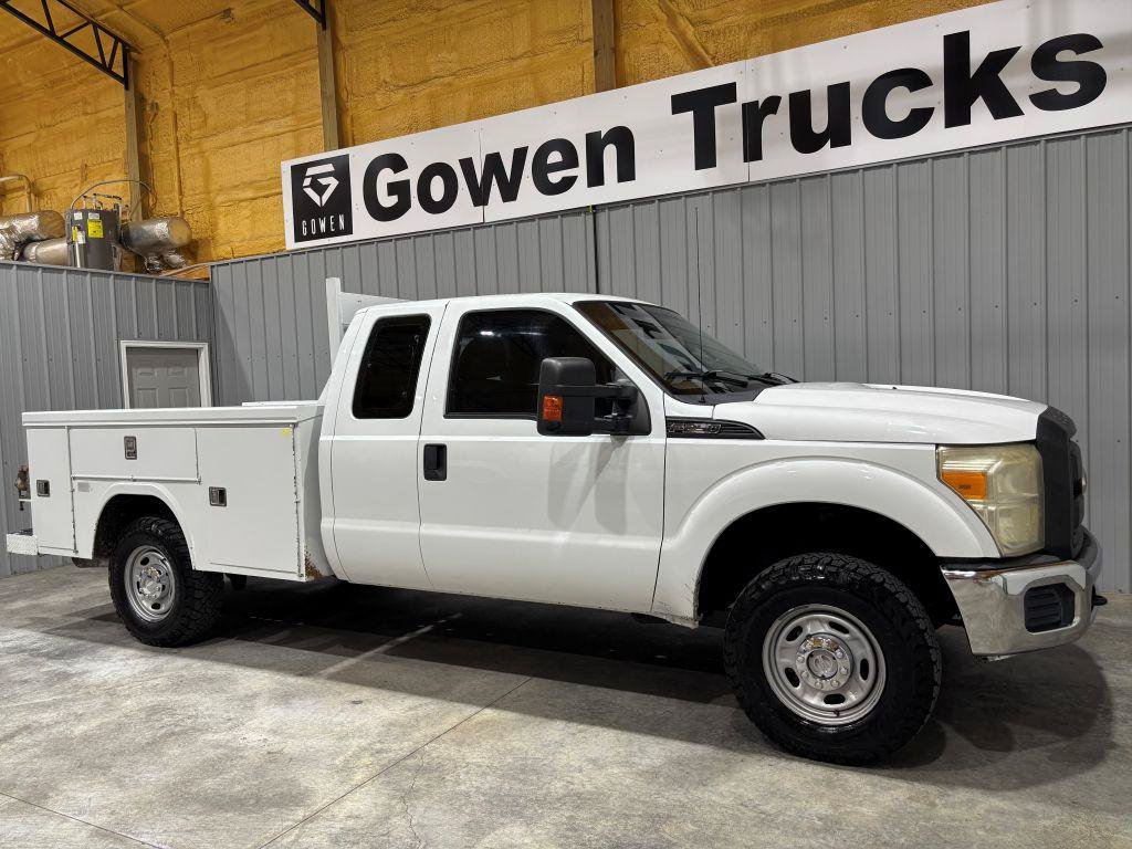 Used 2011 Ford F250 XL w/ PWR Equipment Group AWD/4WD image 3
