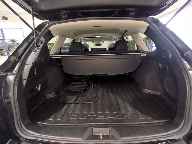 Used 2019 Subaru Outback 2.5i Limited image 13